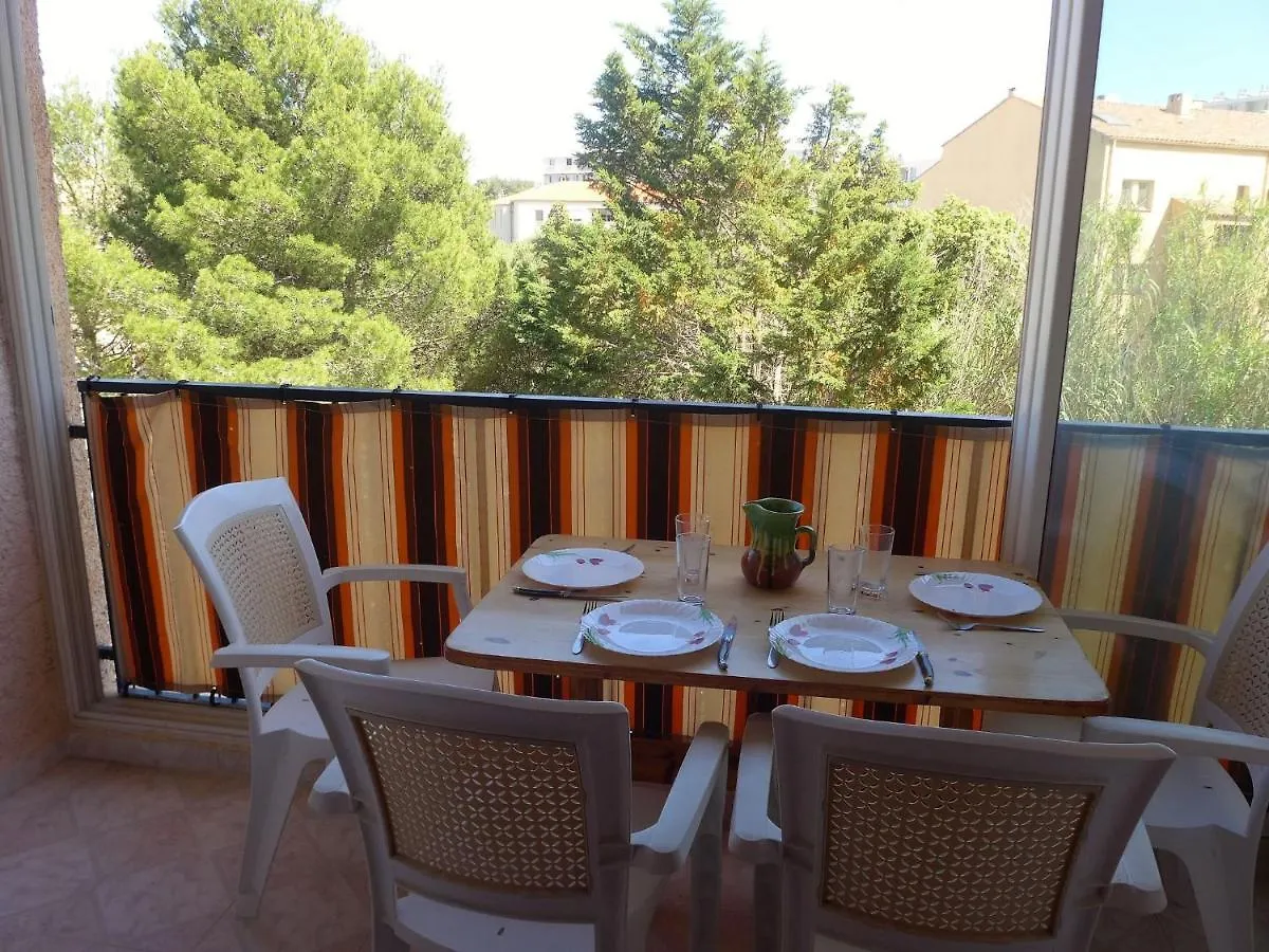 Apartment Le Dauphin Hyeres