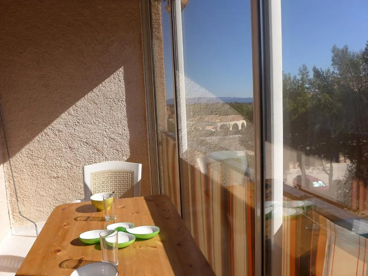 Apartment Le Dauphin Hyeres France
